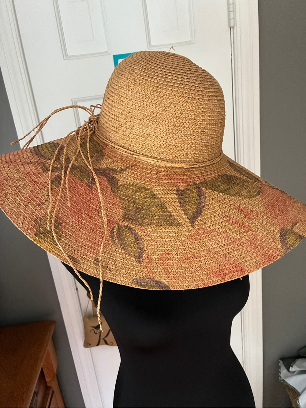 Floral Wide-Brim Straw Sun Hat - Tan